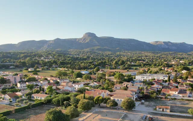 Vue d’Aubagne et du massif du Garlaban